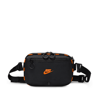 ★NIKE★HAYWARD PATROL クロスボディバッグ★追跡可 NIKE Hayward Patrol Crossbody Bag (4L) HJ8229 010 - Shiekh